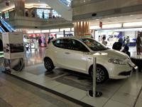 Chrysler Ypsilon 展示イベントを羽田空港で開催中!