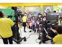 第8回「ママモコモくらぶ カメラにうつってみよう!～親子テレビ体験教室～」